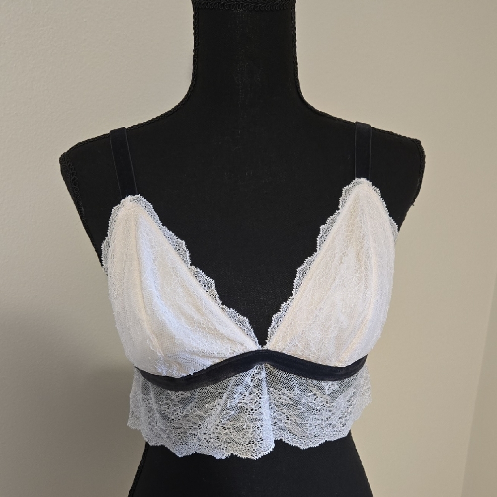 Victoria's Secret White and Black Lace Bralette
